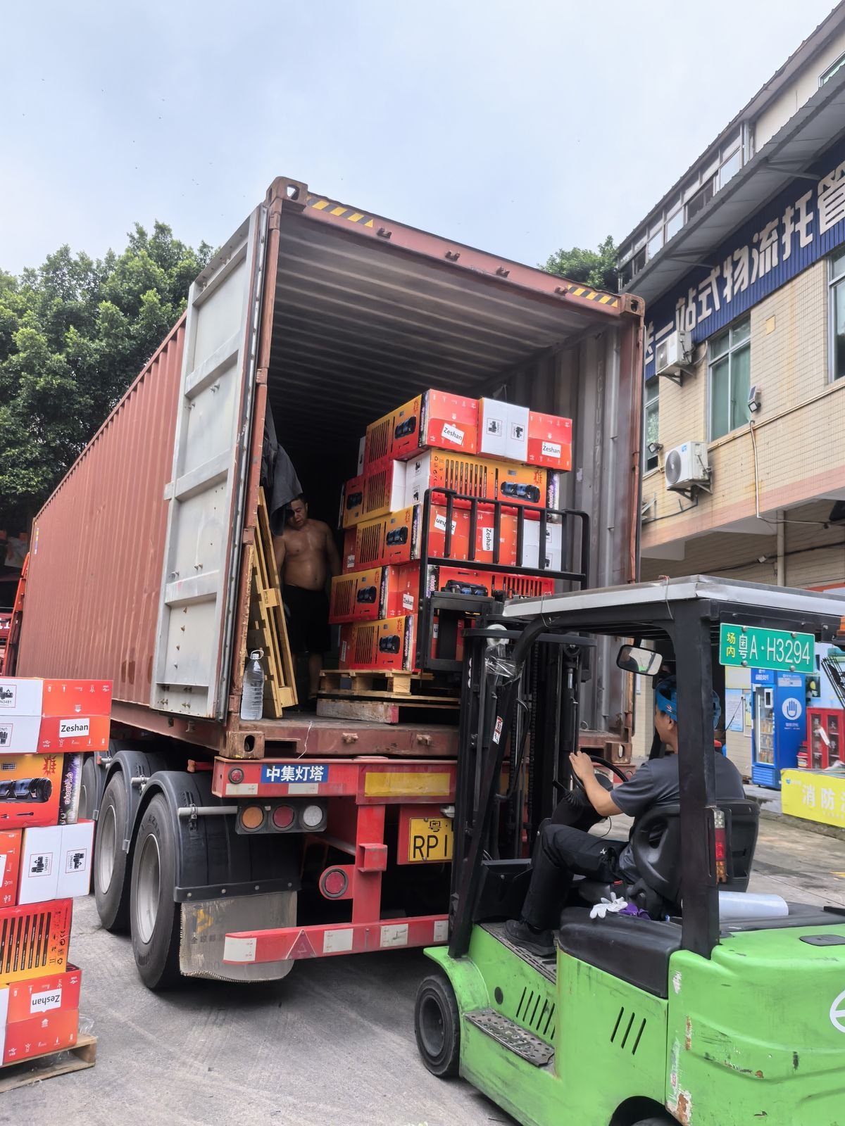 Real warehouse operations in Dongguan, China - loading cargo
